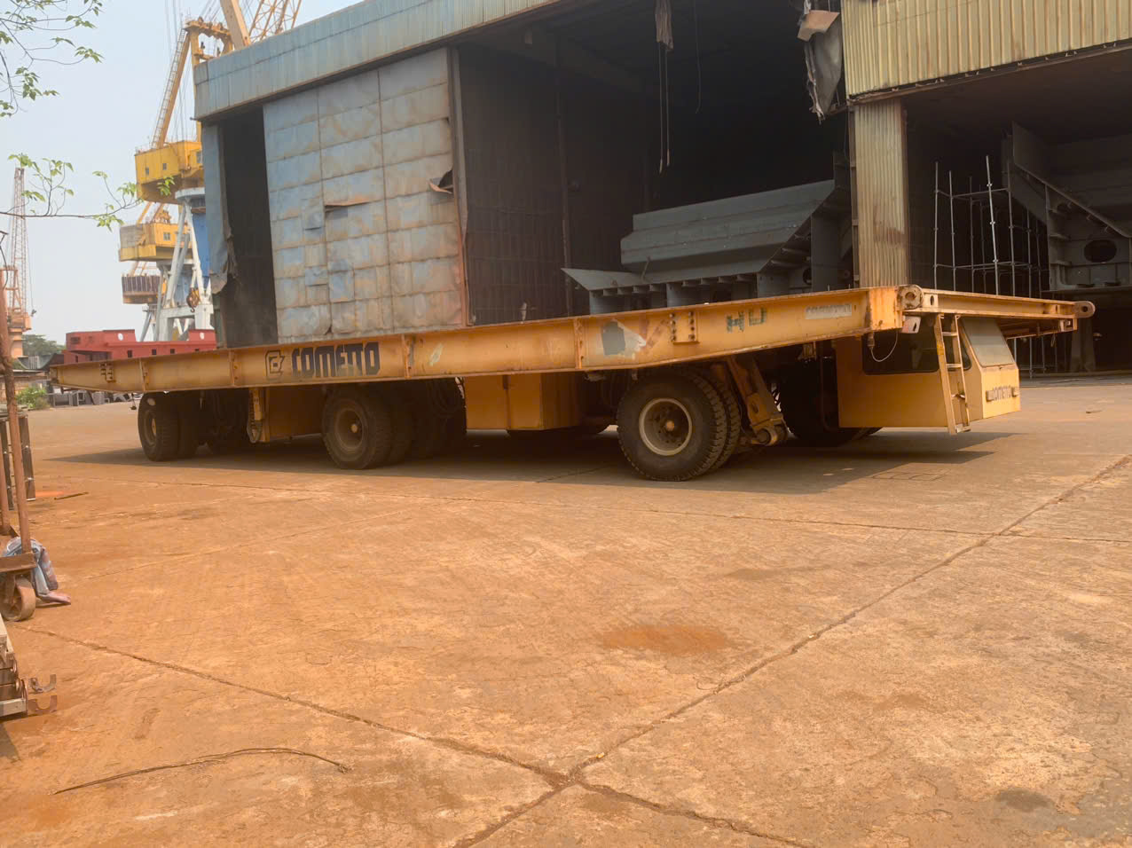 Xe nâng hạ tổng đoạn